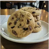 قهوه . شکلات . پودریجات و باقلوا