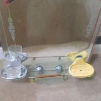 آینه سالم و تمیز مناسب برای باغ و خانه