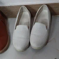 یک جفت نیم بوت یک جفت کفش