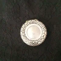 مدال طلای سفید مارک دار|جواهرات|میانه, |دیوار