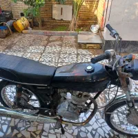 موتور ۱۲۵ پارکینگی. تلاش.