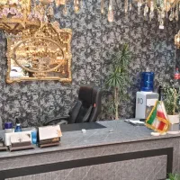 ب یک فروشنده خانم نیازمندیم
