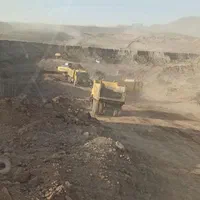 راننده پایه یک مسلط به کار معدن وکمپرسی