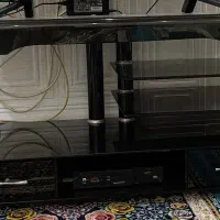 میز تلویزیون شیشه ای