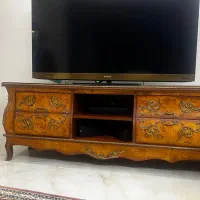 میز تلویزیون چوبی و برنزی