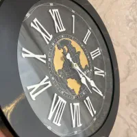 ساعت ایستاده سه پایه