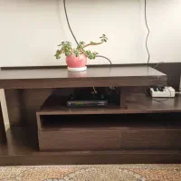 میز تلویزیون در حد نو