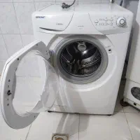 ماشین لباسشویی در حد نو