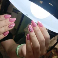 اف خدمات زیبایی کاشت ناخن / ترمیم/مژه/اموزش