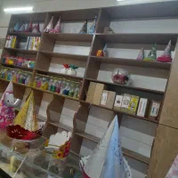 دکور  قفسه طرح  چوبی.همراه جای آجیل  وشکلات