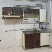 کابینت همراه با هود و سینک و شیرآلات