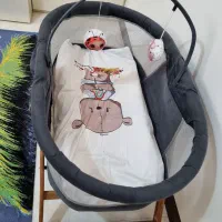 فروش گهواره متحرک نو|تخت و صندلی بچه|شاهینشهر, عطار|دیوار