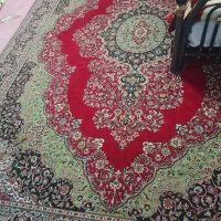 قالی قرمز در حد نو سالم سالم