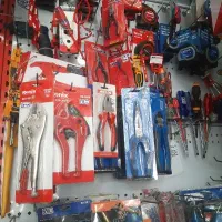 کارگر جهت ابزارفروشی