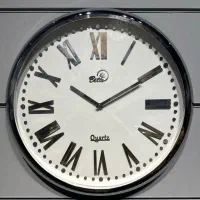 نیرو ساده خانم و اقا تولیدی ساعت دیواری