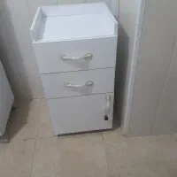 فروش تعدادی از وسایل آکادمی زیبایی