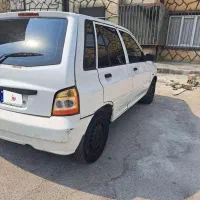 هاچبک ۱۱۱ کارمندی
