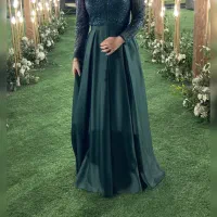 لباس مجلسی|لباس|لاهیجان, شیخ زاهد|دیوار