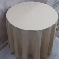 یک عدد میز گرد با قطر ۷۰ و قدی هم ۷۰|میز و صندلی غذاخوری|رشت, گلزاران|دیوار