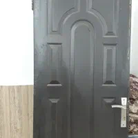 درب اتاق خواب و ورودی
