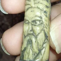 لبگیر سیگار کهربا قدیمی کار شده طرح رخ