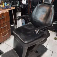 دوتا صندلی آرایشگاهی چند موتوره با صندلی سرشور