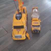 جرثقیل و میکسر  اسباب بازی  ۱۰۰۰۰۰۰ تومان