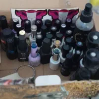 وسایل کامل کاشت ناخن صفرتاصد معاوضه با چرخ خیاطی|آرایشی، بهداشتی، درمانی|شیراز, شریفآباد|دیوار