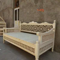 تخت سنتی چوبی