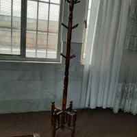 چوب لباسی چوبی قدیمی نوستالژی