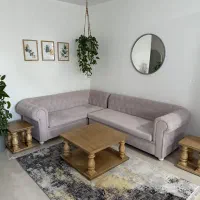 مبل و میز وسط