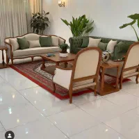 مبل کوئین فرانسوی