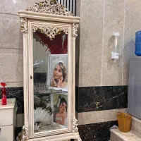 آیینه و کنسول