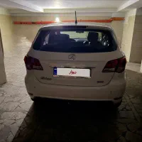 سابرینا بایک مدل ۹۸