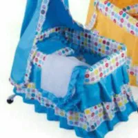 تخت گهواره‌ای نوزادوکریر.