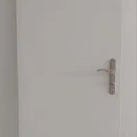 درب چوبی اتاق و سرویس بهداشتی