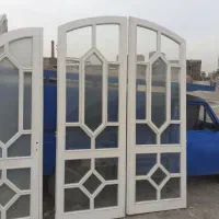 درب چوبی  در حد نو