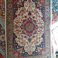 ۲ عدد قالیچه دستباف قم