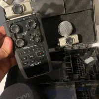 رکوردر زوم ZOOM H6 دارای دو میکروفون سیلور