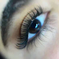 اکستنشن مژه و لیفت ابرو و مژه با تخفیف ویژه