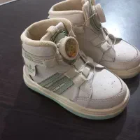 کفش بچه گانه