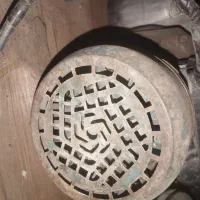 پمپ آب خانگی قدیمی اصل