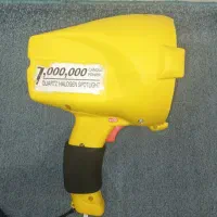 چراغ‌قوه ، پروژکتور  بزرگ  ۱۰۰وات