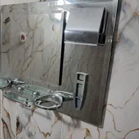 آینه سرویس بهداشتی.  م ب ل ۸ نفره