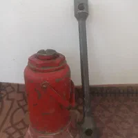 جک و آچار چرخ کامیون