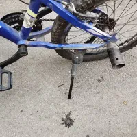 دوچرخه|دوچرخه، اسکیت، اسکوتر|رباط‌کریم, رباط‌کریم|دیوار