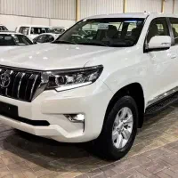 استخدام همکار در نمایشگاه