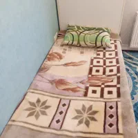 تخت نوجوان