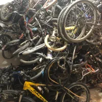 تعدادی دوچرخه در همه سایز یکجا