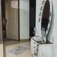 آینه و کنسول در حد نو